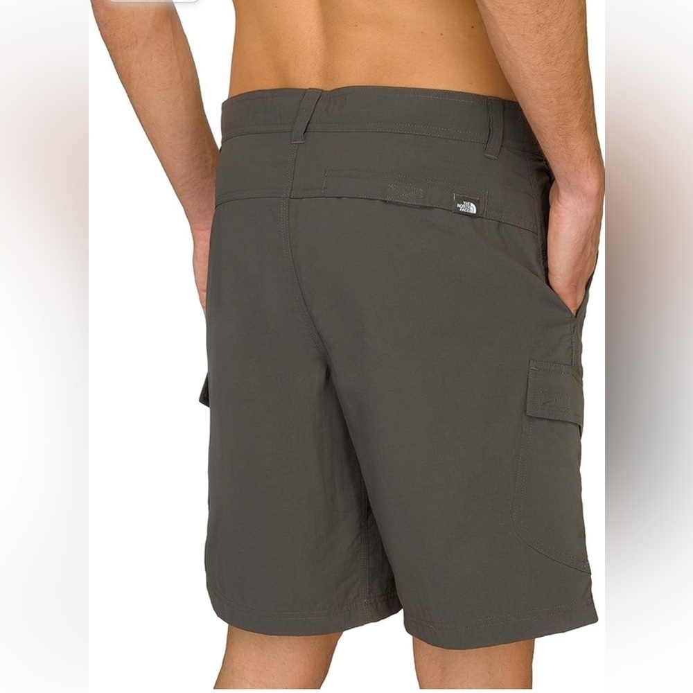 The North Face Nylon Cargo Shorts Olive Green Utility Hiking Outdoor